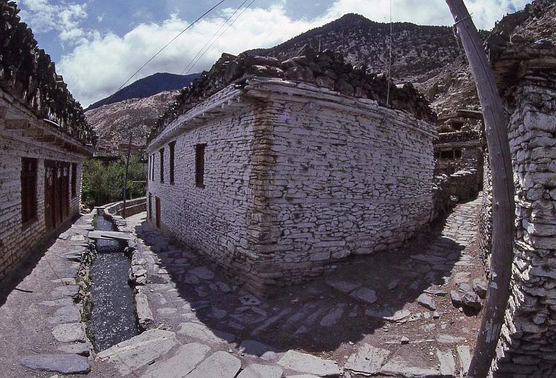 WT 1000 187-36 Nepal Marpha On the Annapurna Circuit.jpg